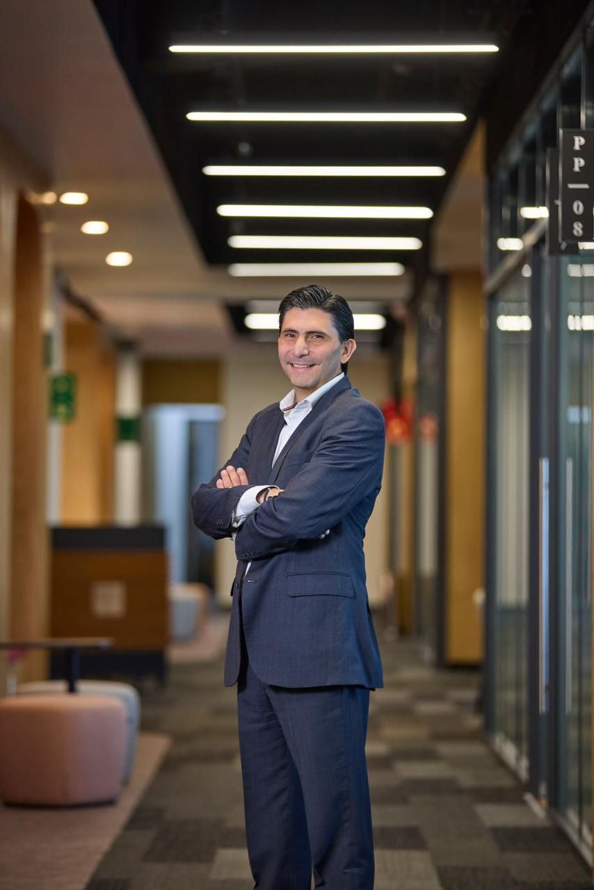 Jorge Huerta Bleck — Mr. Monday